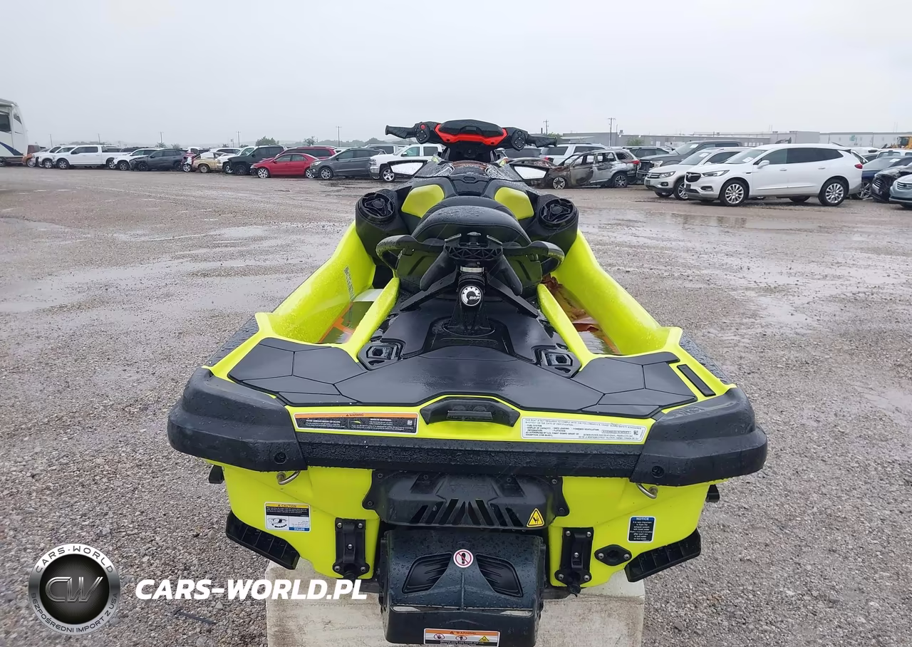 2018 Seadoo Bombardier VIN:00000YDV11887C818 - 13