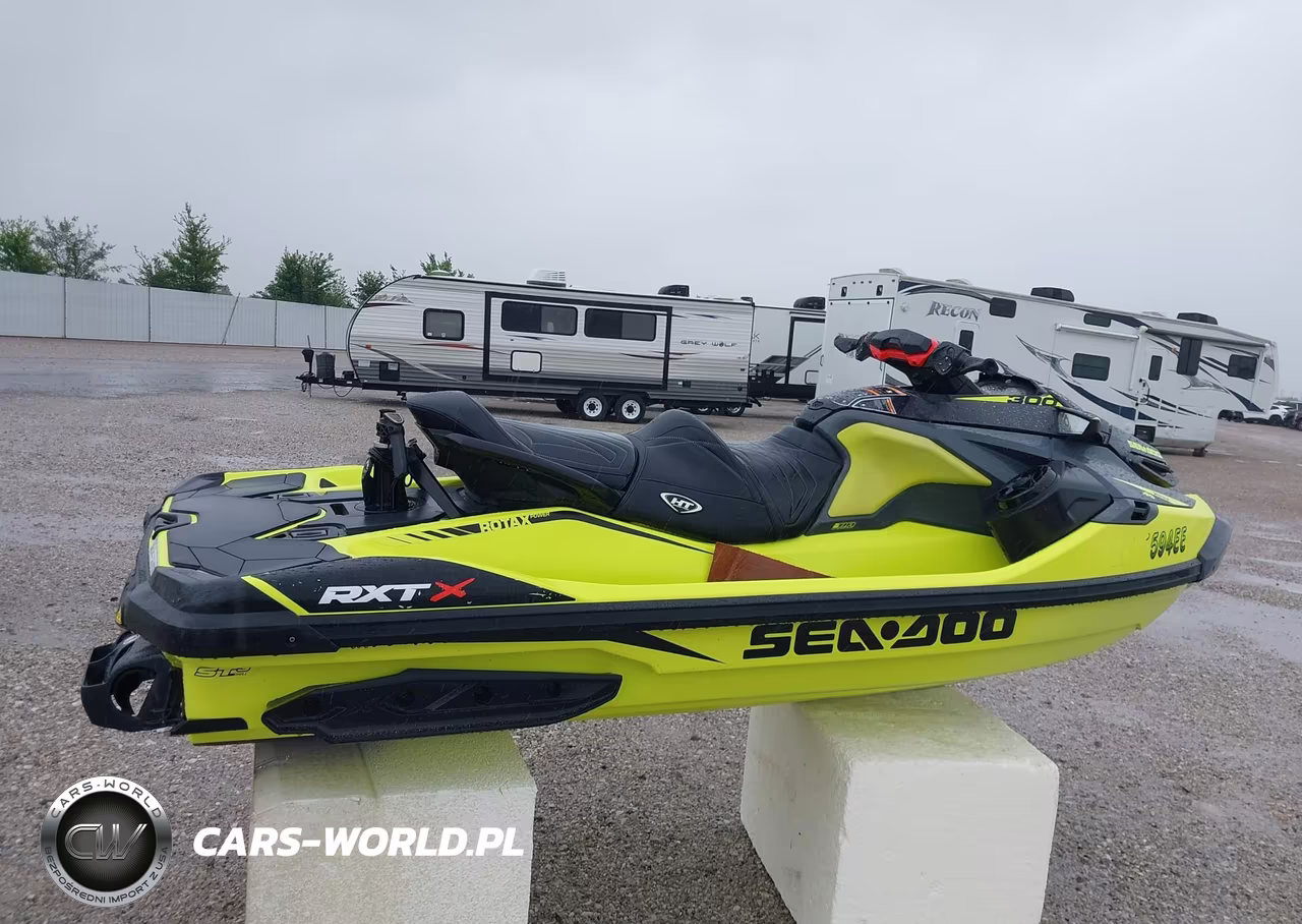 2018 Seadoo Bombardier VIN:00000YDV11887C818 - 14