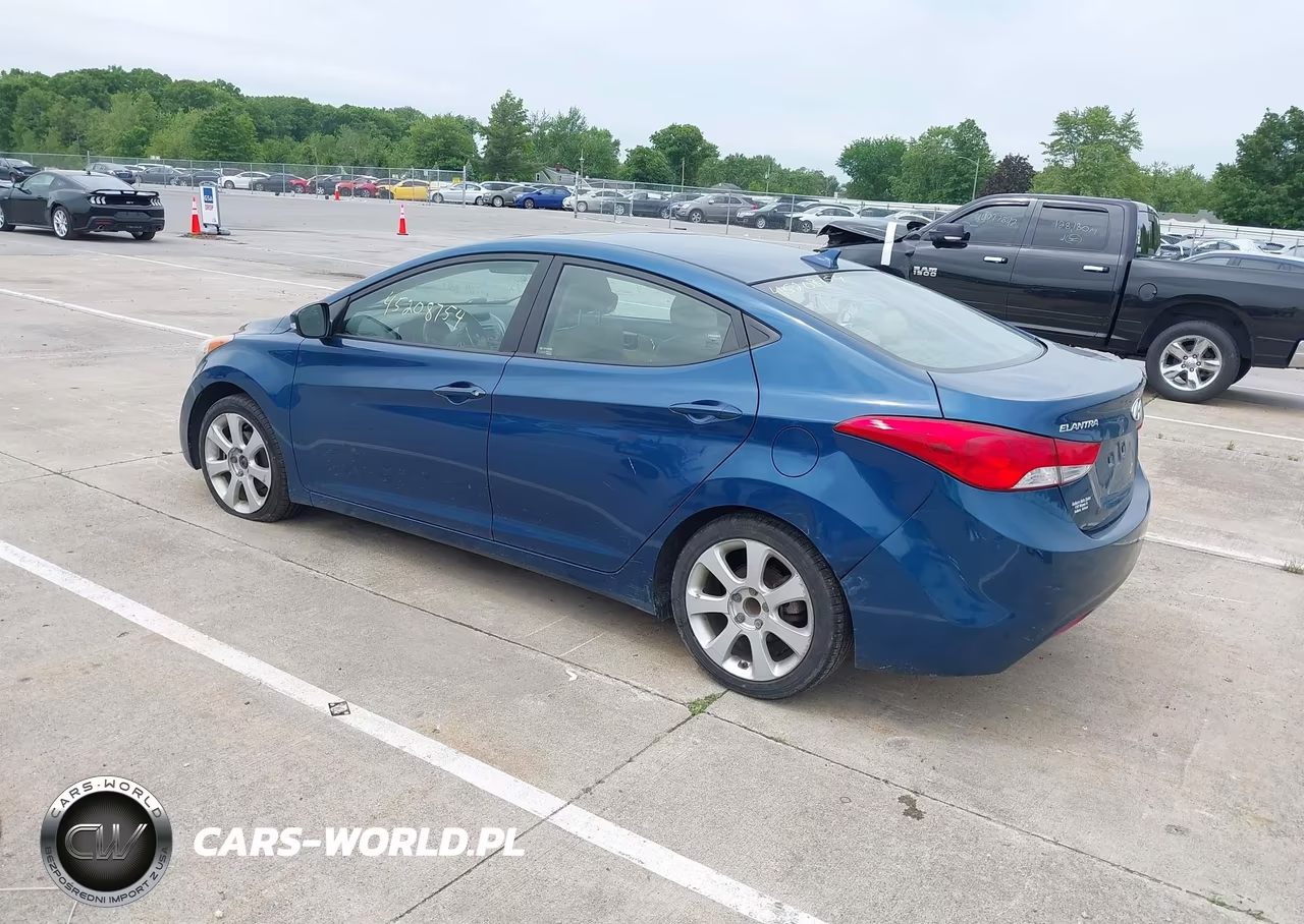 2013 Hyundai Elantra Limited VIN:KMHDH4AE2DU975296 - 3