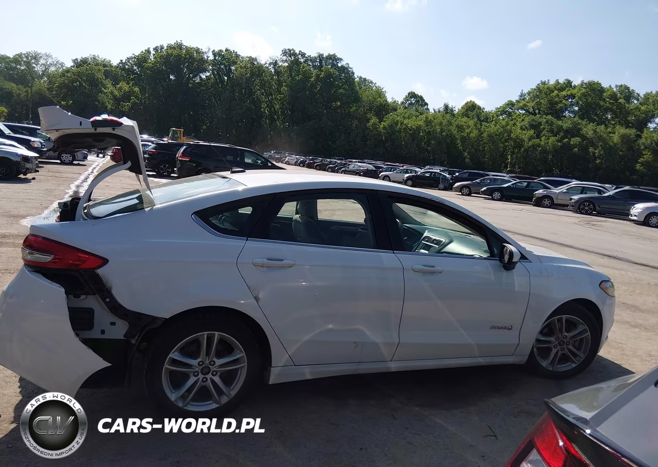 2018 Ford Fusion Hybrid S VIN:3FA6P0UU7JR122607 - 14