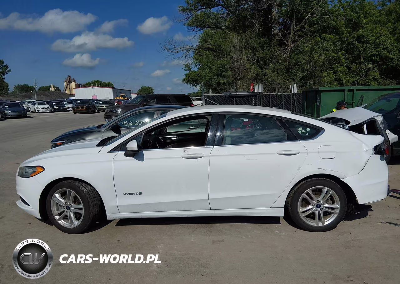 2018 Ford Fusion Hybrid S VIN:3FA6P0UU7JR122607 - 15