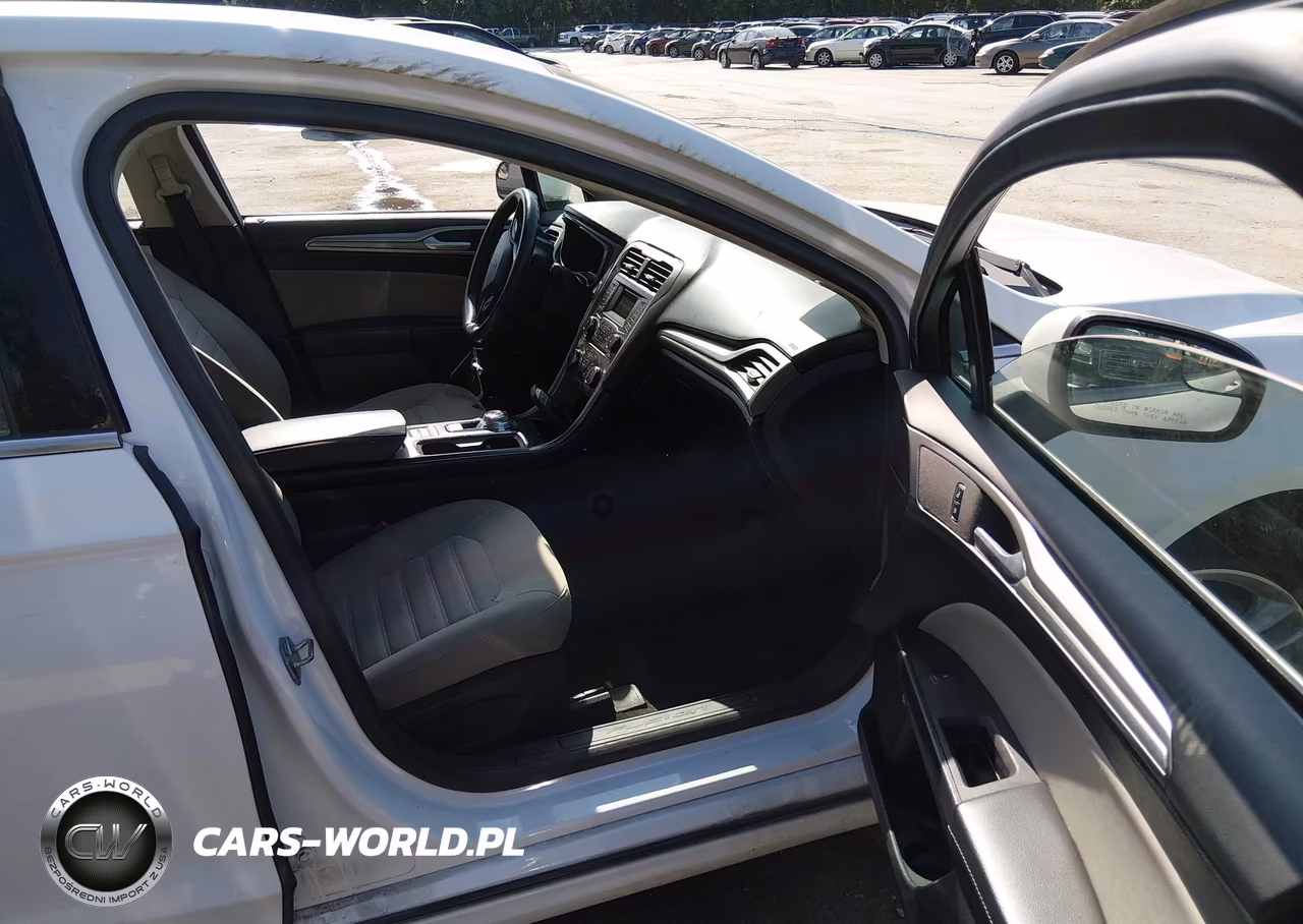 2018 Ford Fusion Hybrid S VIN:3FA6P0UU7JR122607 - 5