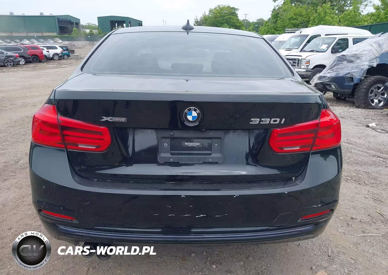 2018 BMW 330I xDrive VIN:WBA8D9C57JEM33626 - 16