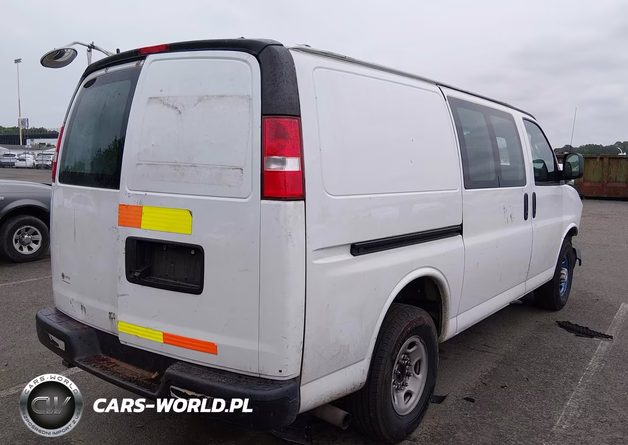 2017 Chevrolet Express 2500 Work Van VIN:1GCWGAFFXH1339068 - 4
