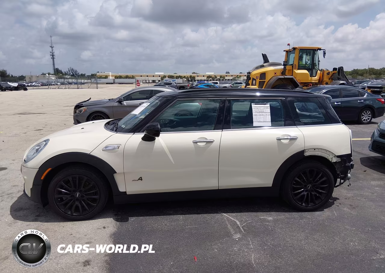 2017 Mini Clubman Cooper S VIN:WMWLU5C56H2E81734 - 14