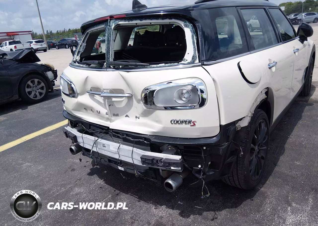2017 Mini Clubman Cooper S VIN:WMWLU5C56H2E81734 - 17