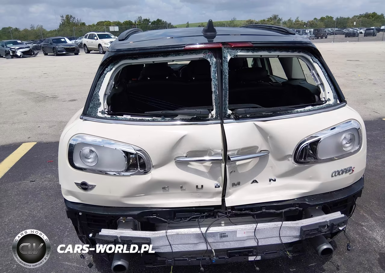 2017 Mini Clubman Cooper S VIN:WMWLU5C56H2E81734 - 18