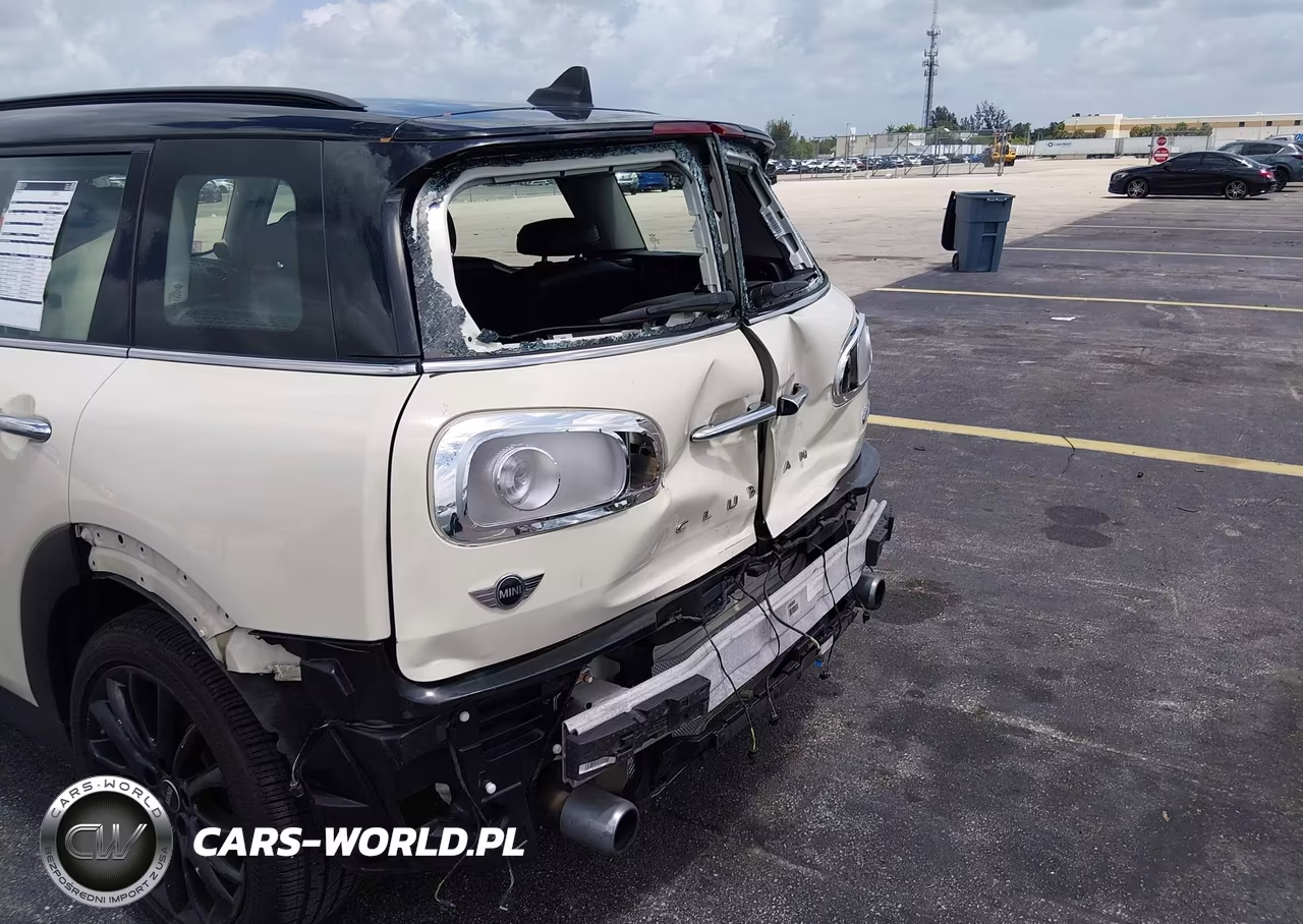 2017 Mini Clubman Cooper S VIN:WMWLU5C56H2E81734 - 19