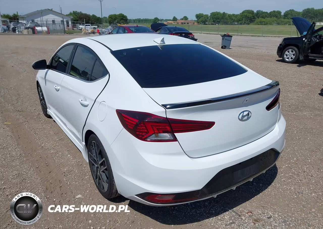 2019 Hyundai Elantra Sport VIN:KMHD04LB4KU811197 - 3