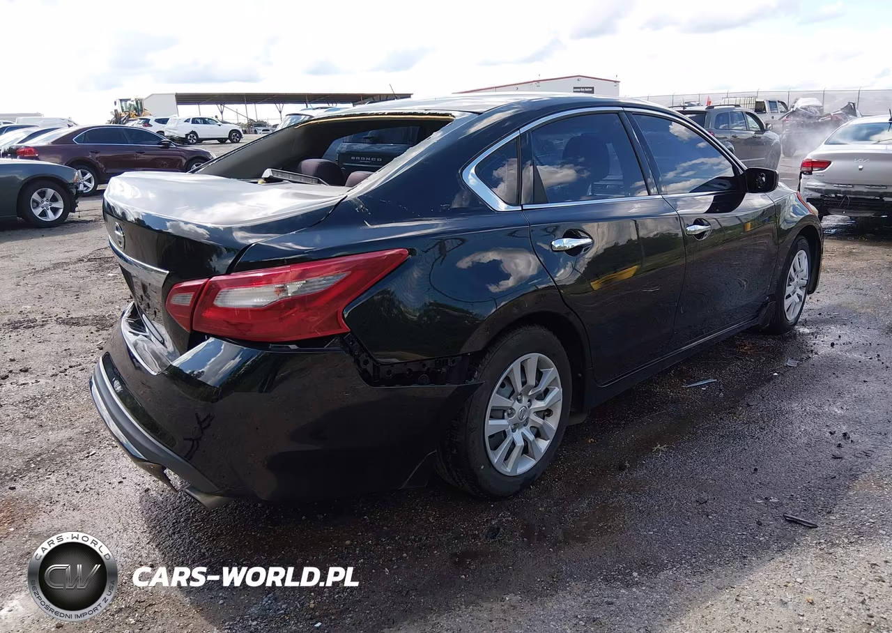 2018 Nissan Altima 2.5 S VIN:1N4AL3AP6JC219558 - 4