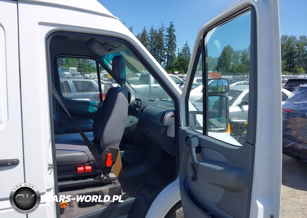2003 Dodge Sprinter Van 2500 High Ceiling-Super High Ceiling VIN:WD2YD642035466216 - 5