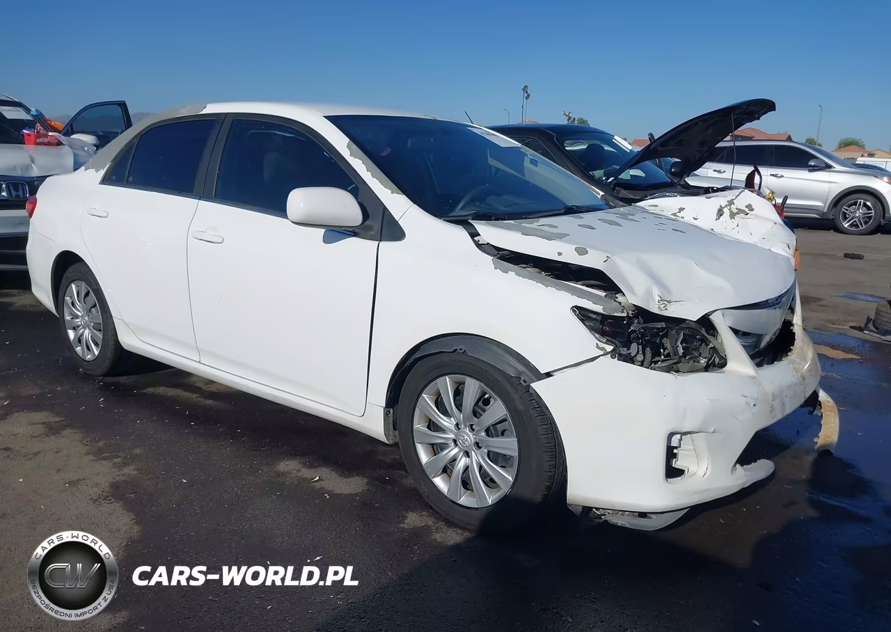 2013 Toyota Corolla Le – zdjęcie 1 z 16