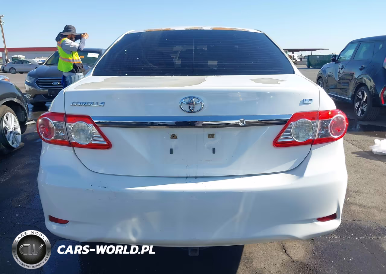 2013 Toyota Corolla Le VIN:5YFBU4EEXDP156261 - 16
