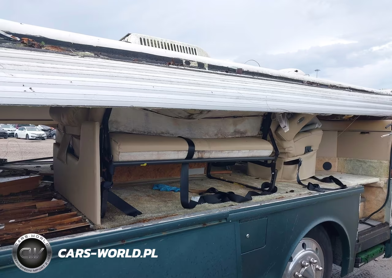 1998 Freightliner Chassis X Line Motor Home VIN:4UZ6XFBC6WC928754 - 5
