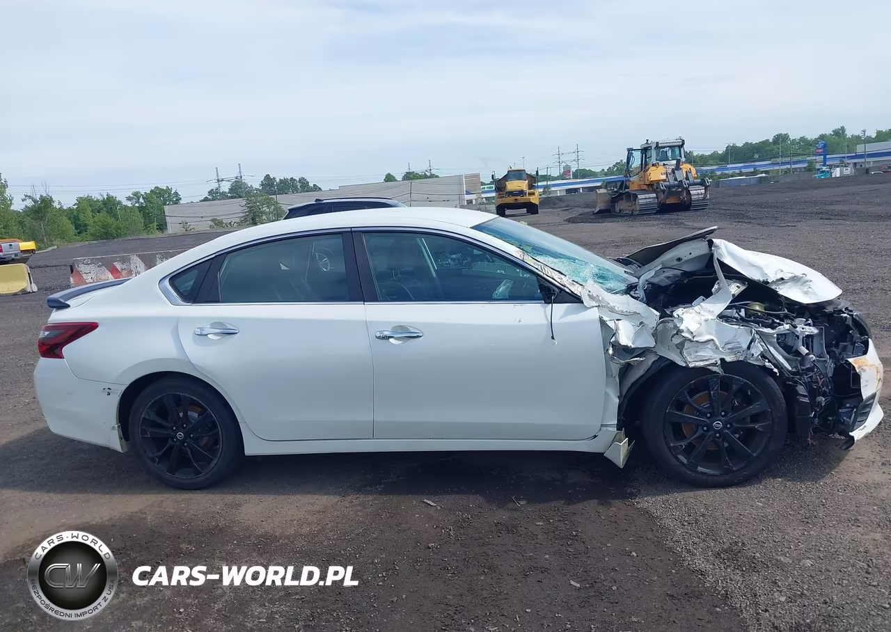 2017 Nissan Altima 2.5 Sr VIN:1N4AL3AP0HC242974 - 12