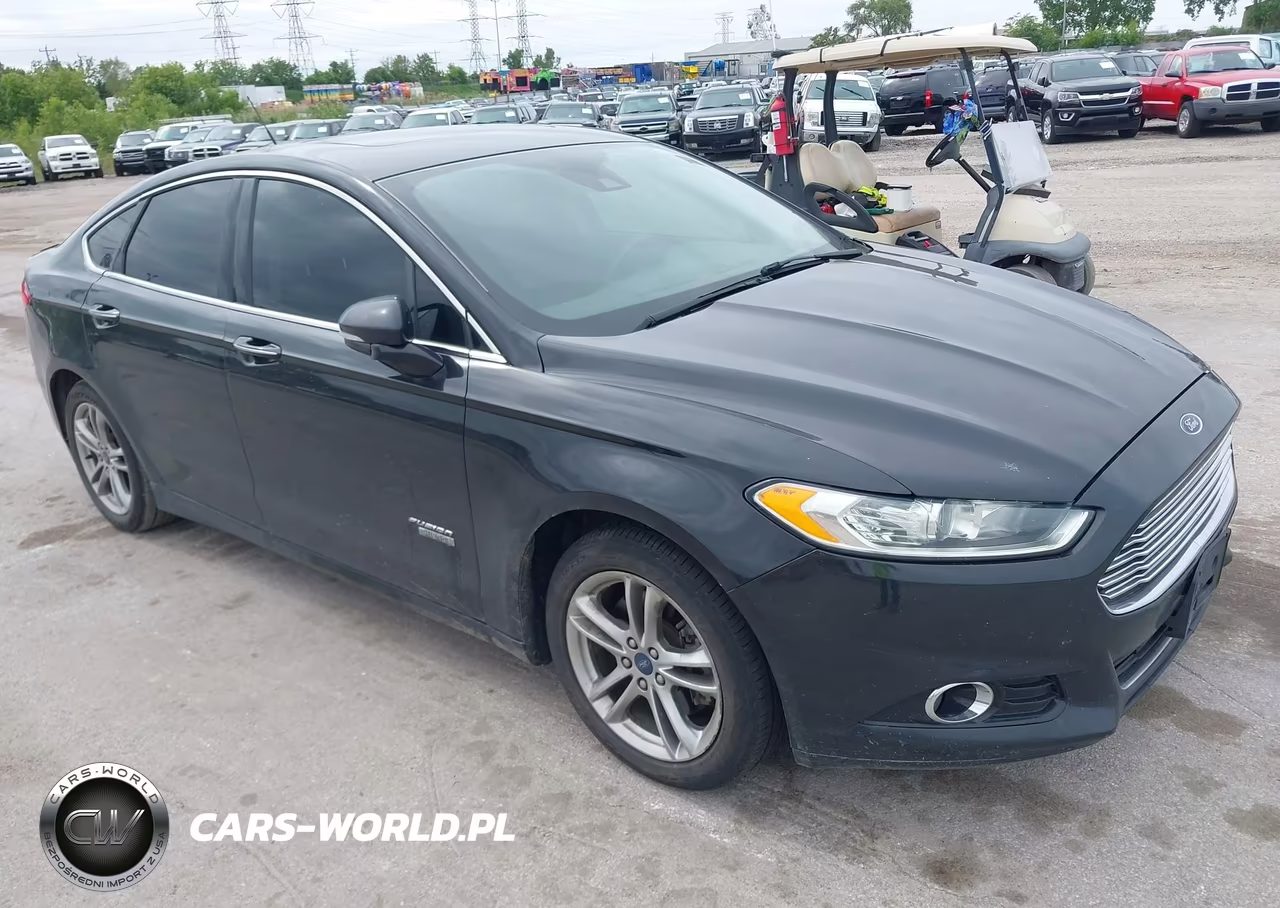 2015 Ford Fusion Energi Titanium – zdjęcie 1 z 11
