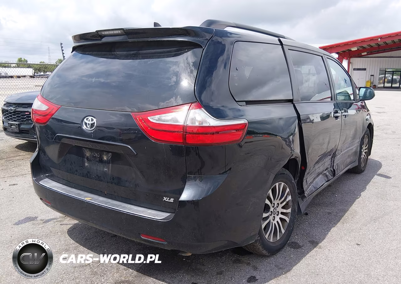 2018 Toyota Sienna Xle 8 Passenger VIN:5TDYZ3DC9JS908976 - 4