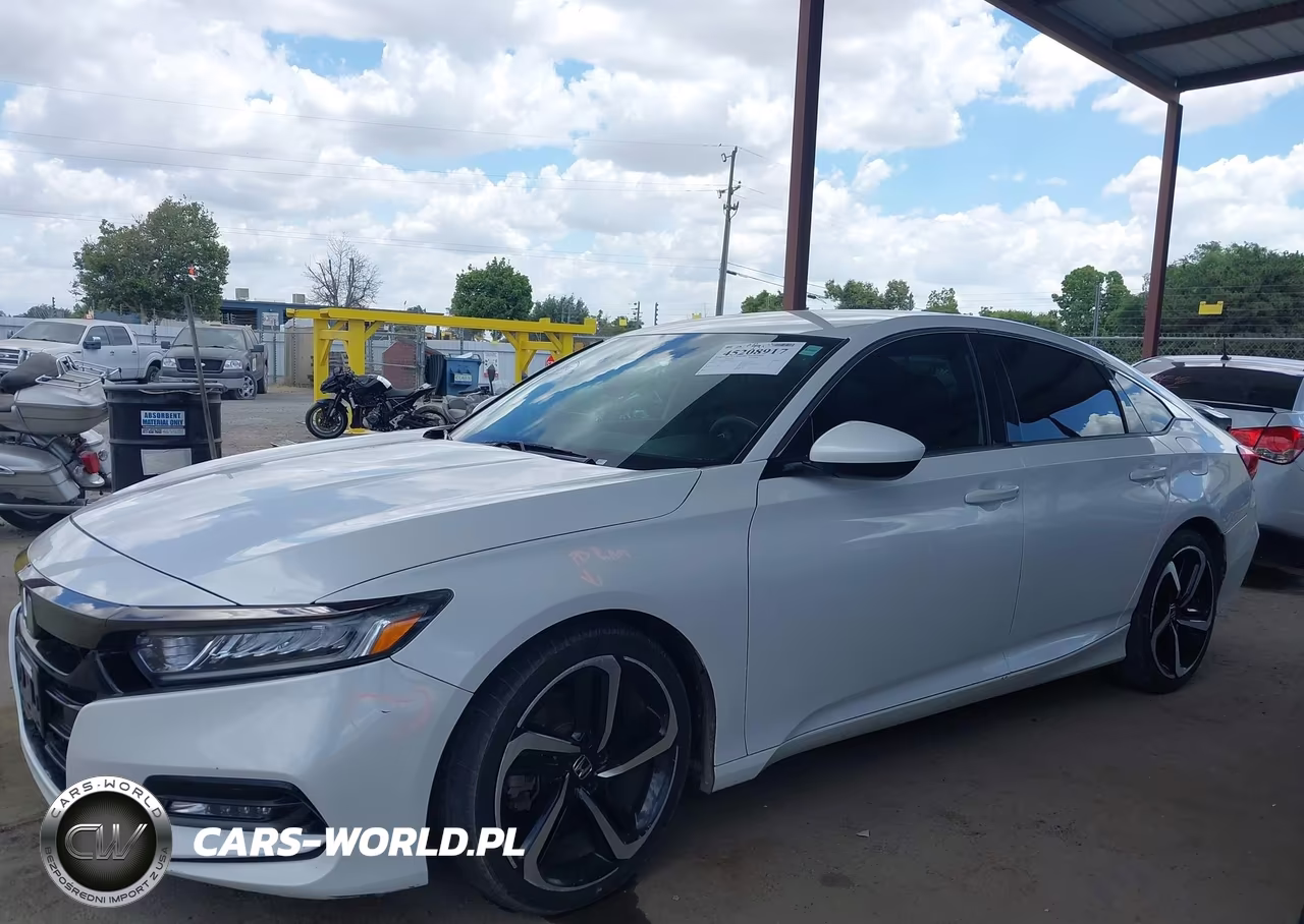 2018 Honda Accord Sport VIN:1HGCV1F30JA119315 - 15