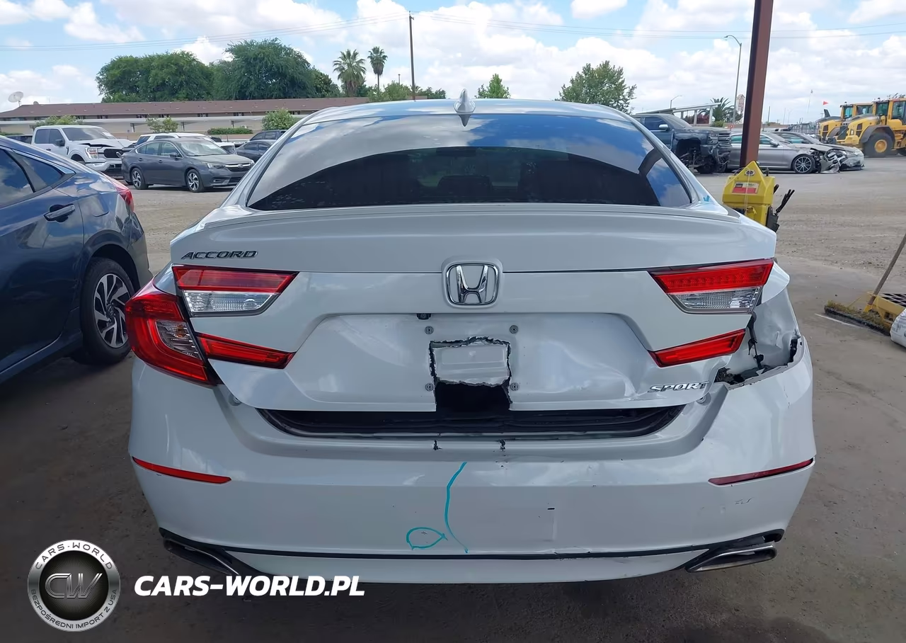 2018 Honda Accord Sport VIN:1HGCV1F30JA119315 - 17