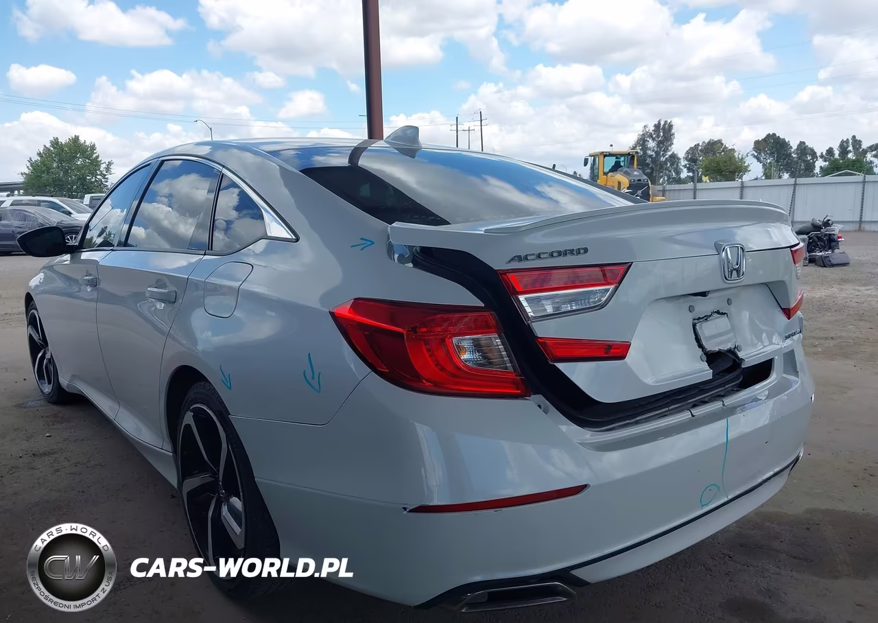 2018 Honda Accord Sport VIN:1HGCV1F30JA119315 - 3