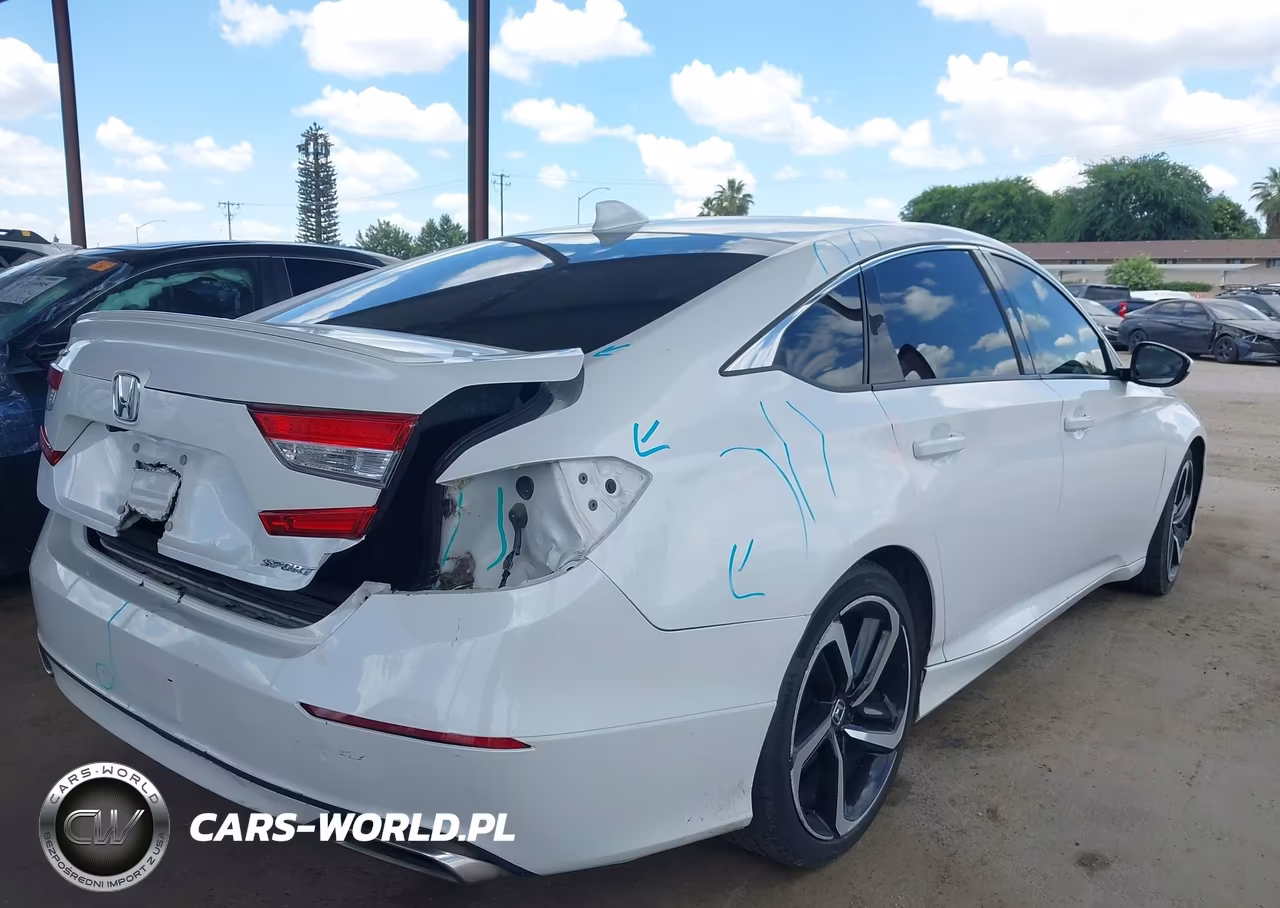 2018 Honda Accord Sport VIN:1HGCV1F30JA119315 - 4
