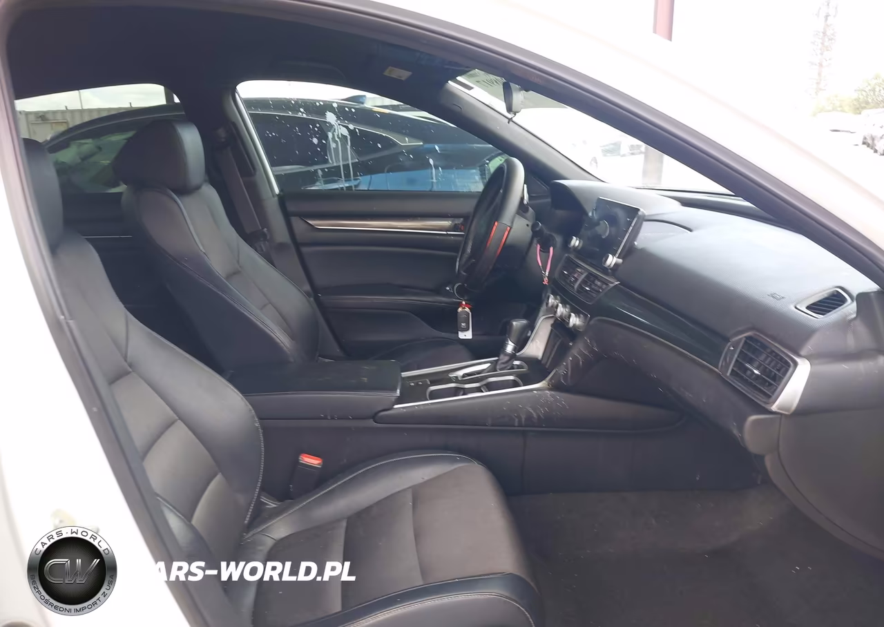 2018 Honda Accord Sport VIN:1HGCV1F30JA119315 - 5