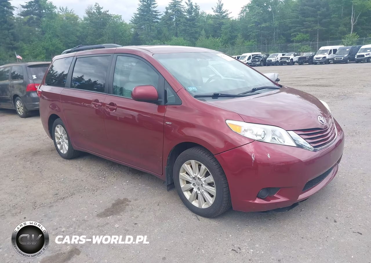 2016 Toyota Sienna Le 7 Passenger
