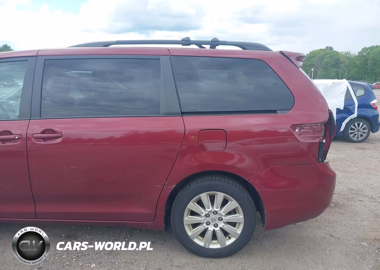 2016 Toyota Sienna Le 7 Passenger VIN:5TDJK3DC8GS137926 - 17