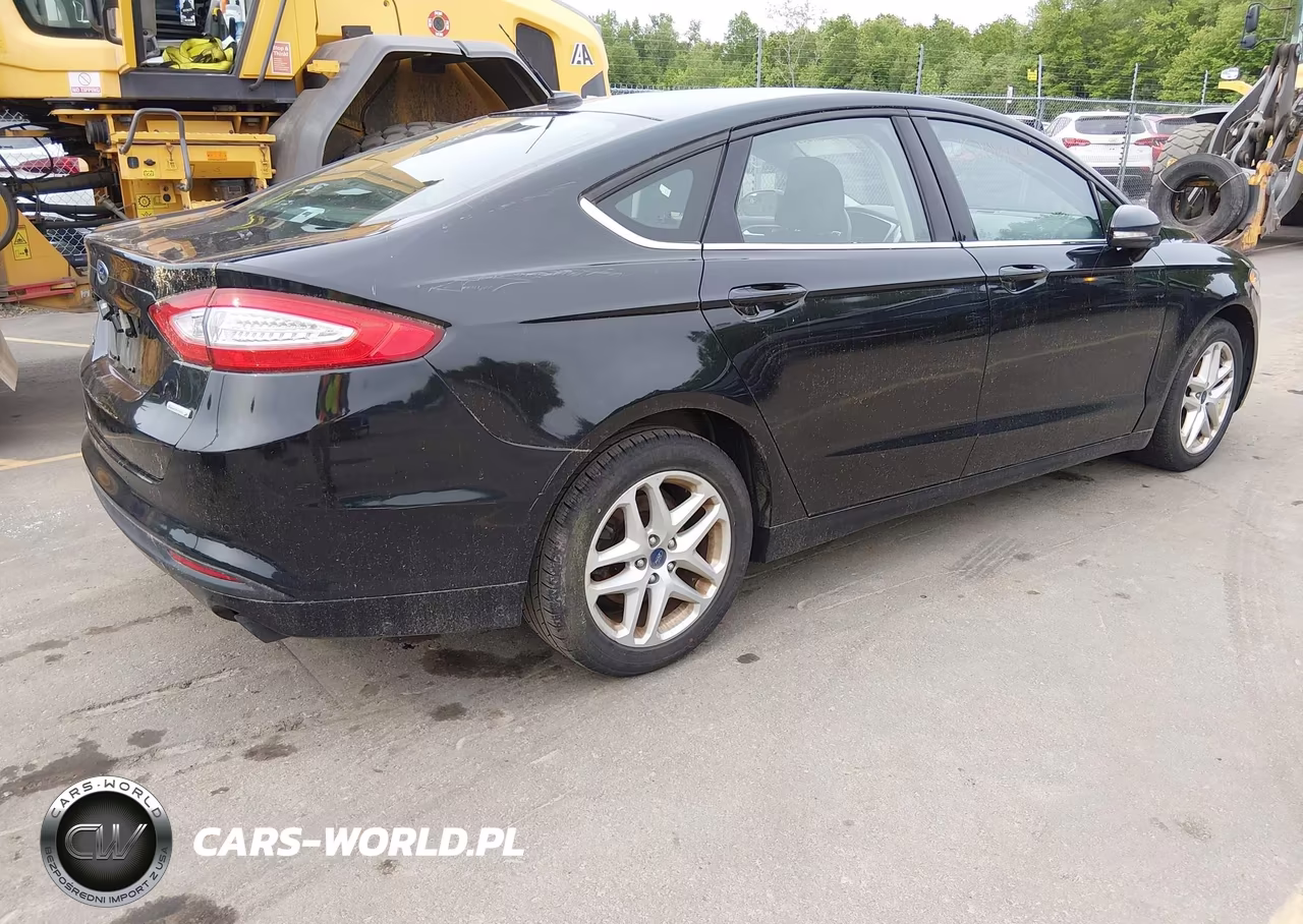 2015 Ford Fusion Se VIN:3FA6P0HD2FR286879 - 4