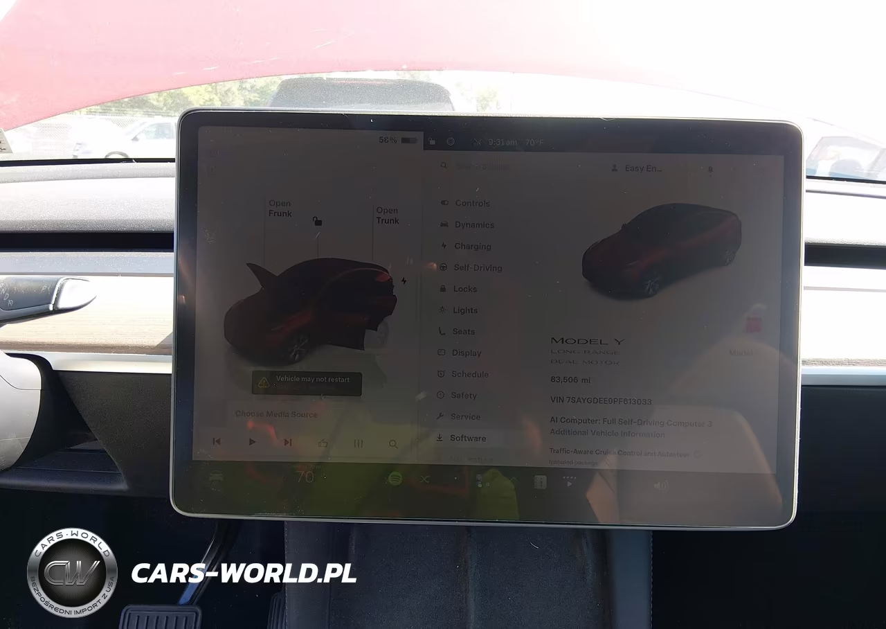 2023 Tesla Model Y VIN:7SAYGDEE9PF613033 - 18
