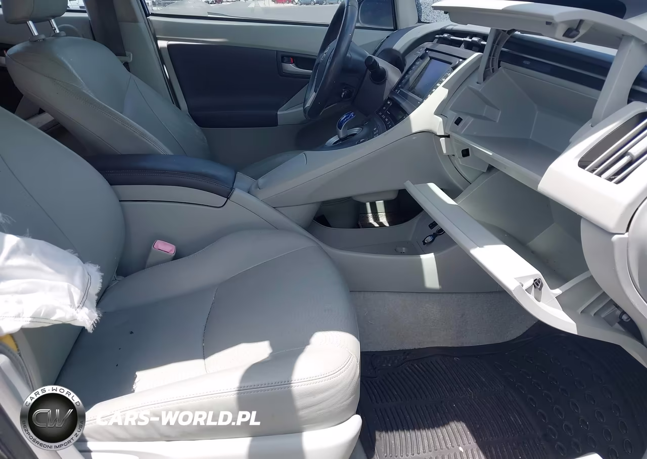 2011 Toyota Prius Four VIN:JTDKN3DU3B5340709 - 5