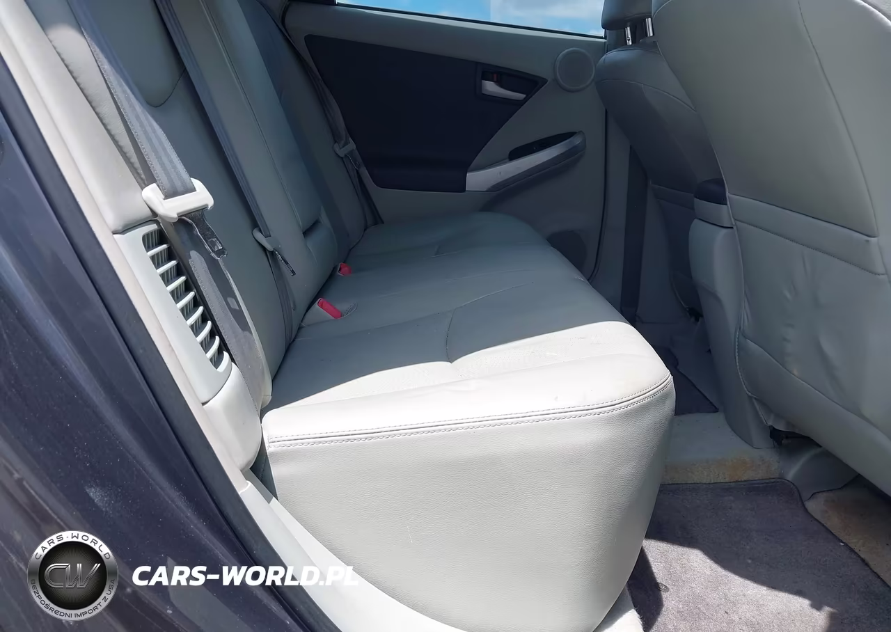 2011 Toyota Prius Four VIN:JTDKN3DU3B5340709 - 8