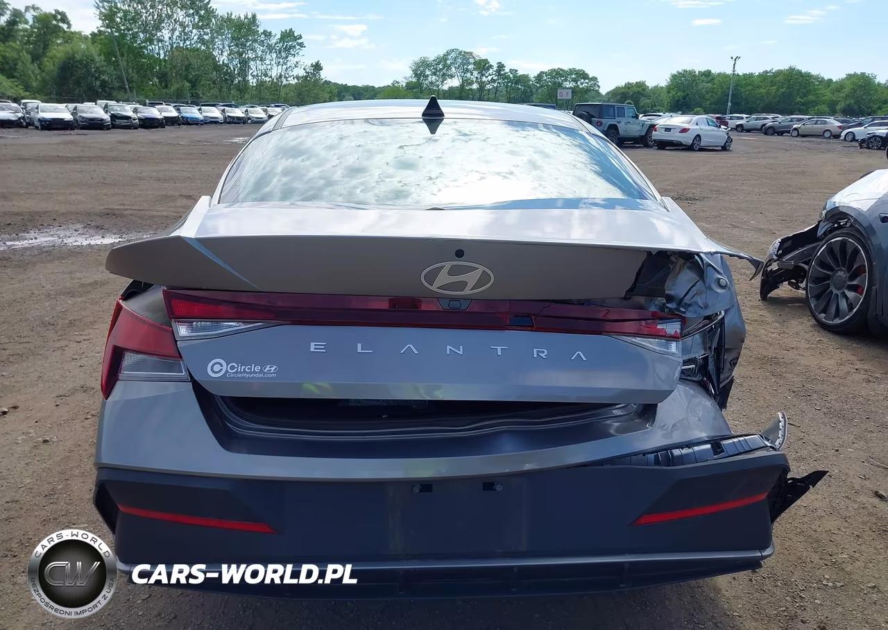 2024 Hyundai Elantra Sel VIN:KMHLM4DG5RU784029 - 16