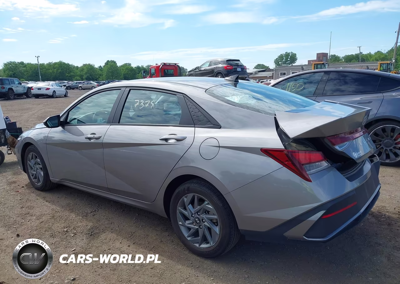 2024 Hyundai Elantra Sel VIN:KMHLM4DG5RU784029 - 17
