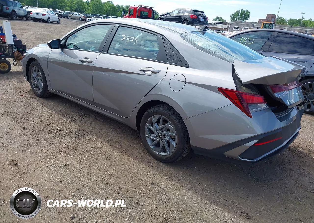 2024 Hyundai Elantra Sel VIN:KMHLM4DG5RU784029 - 3