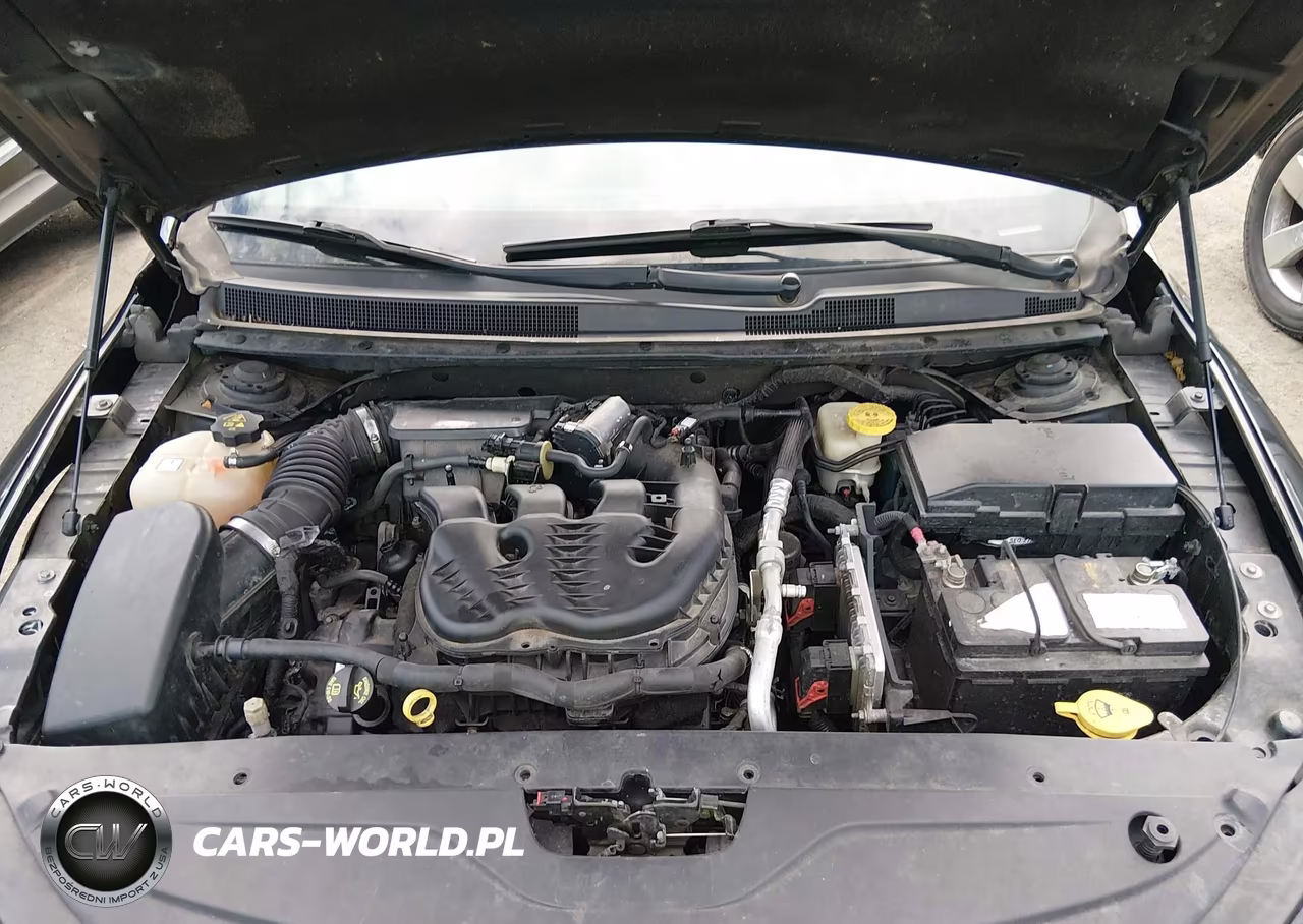 2015 Chrysler 200 S VIN:1C3CCCBG2FN551370 - 10