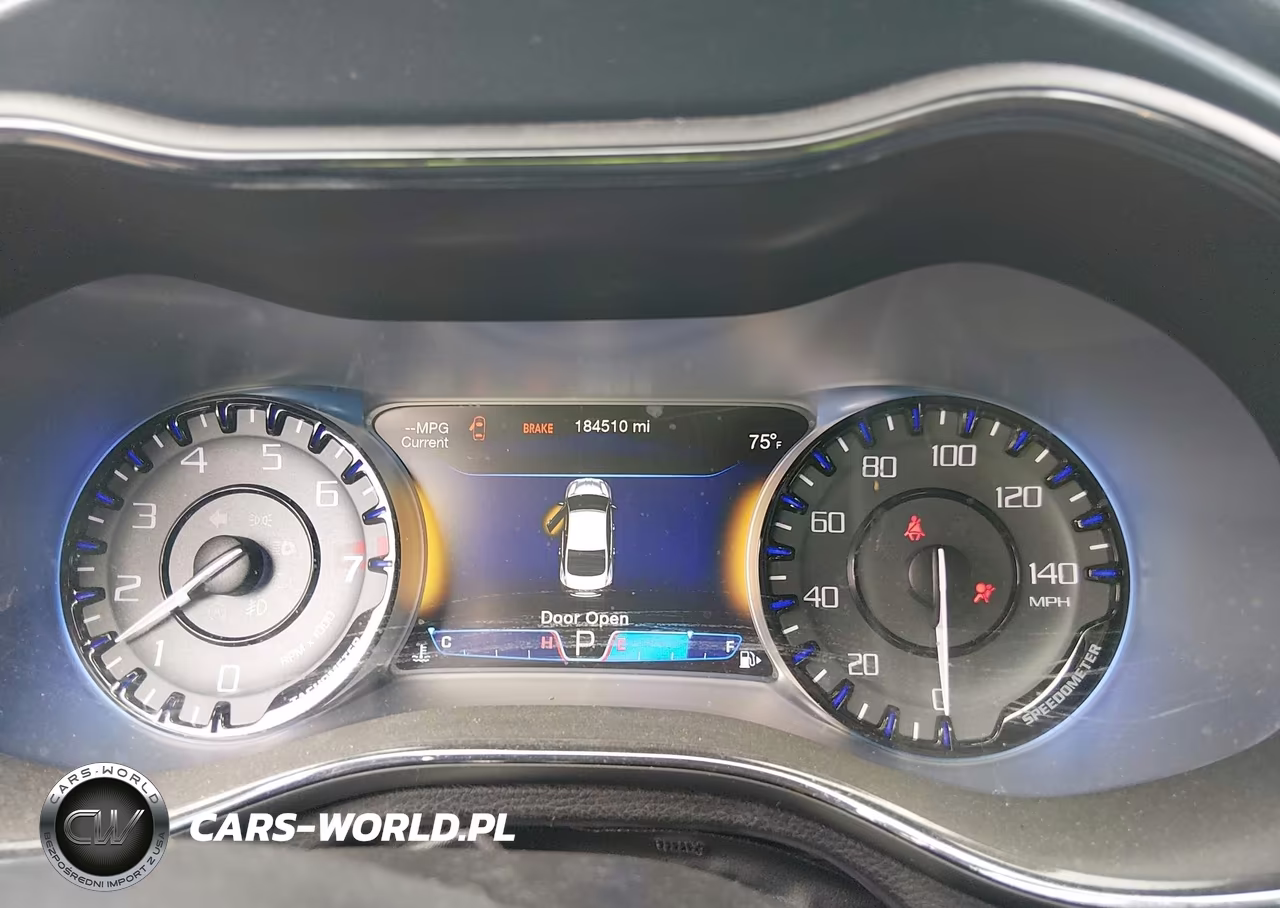 2015 Chrysler 200 S VIN:1C3CCCBG2FN551370 - 7