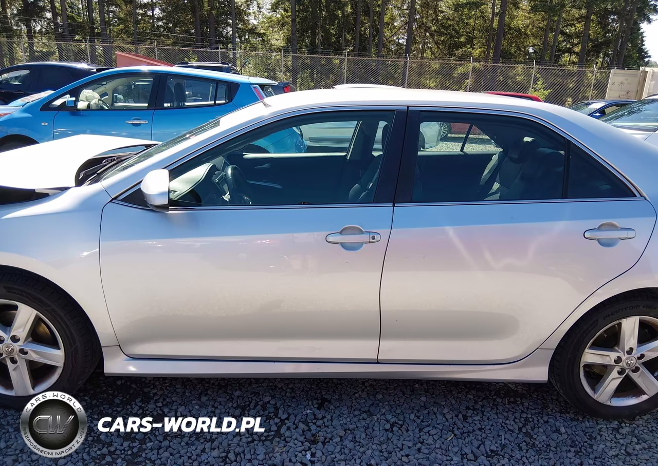 2014 Toyota Camry Se VIN:4T1BF1FK3EU397558 - 14
