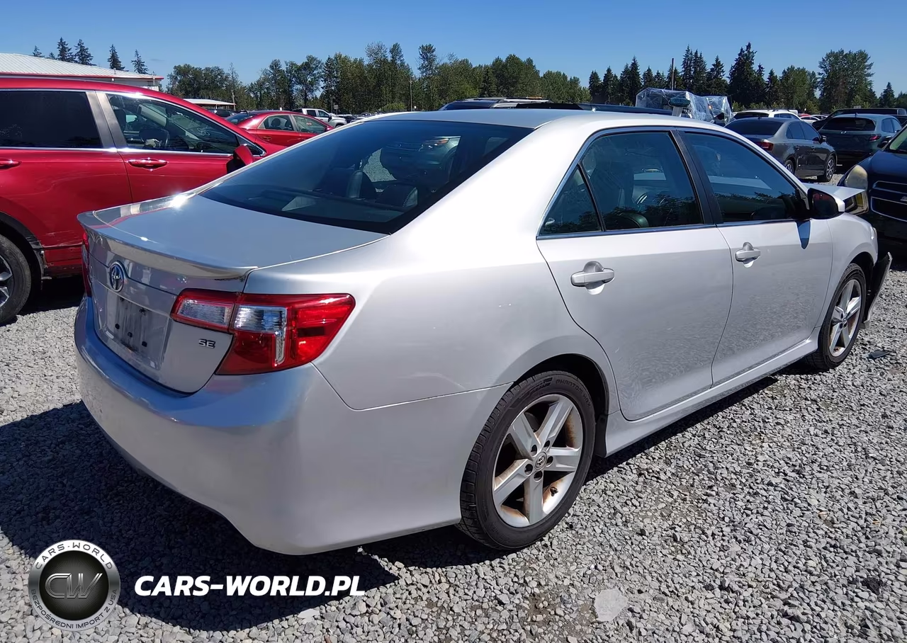 2014 Toyota Camry Se VIN:4T1BF1FK3EU397558 - 4