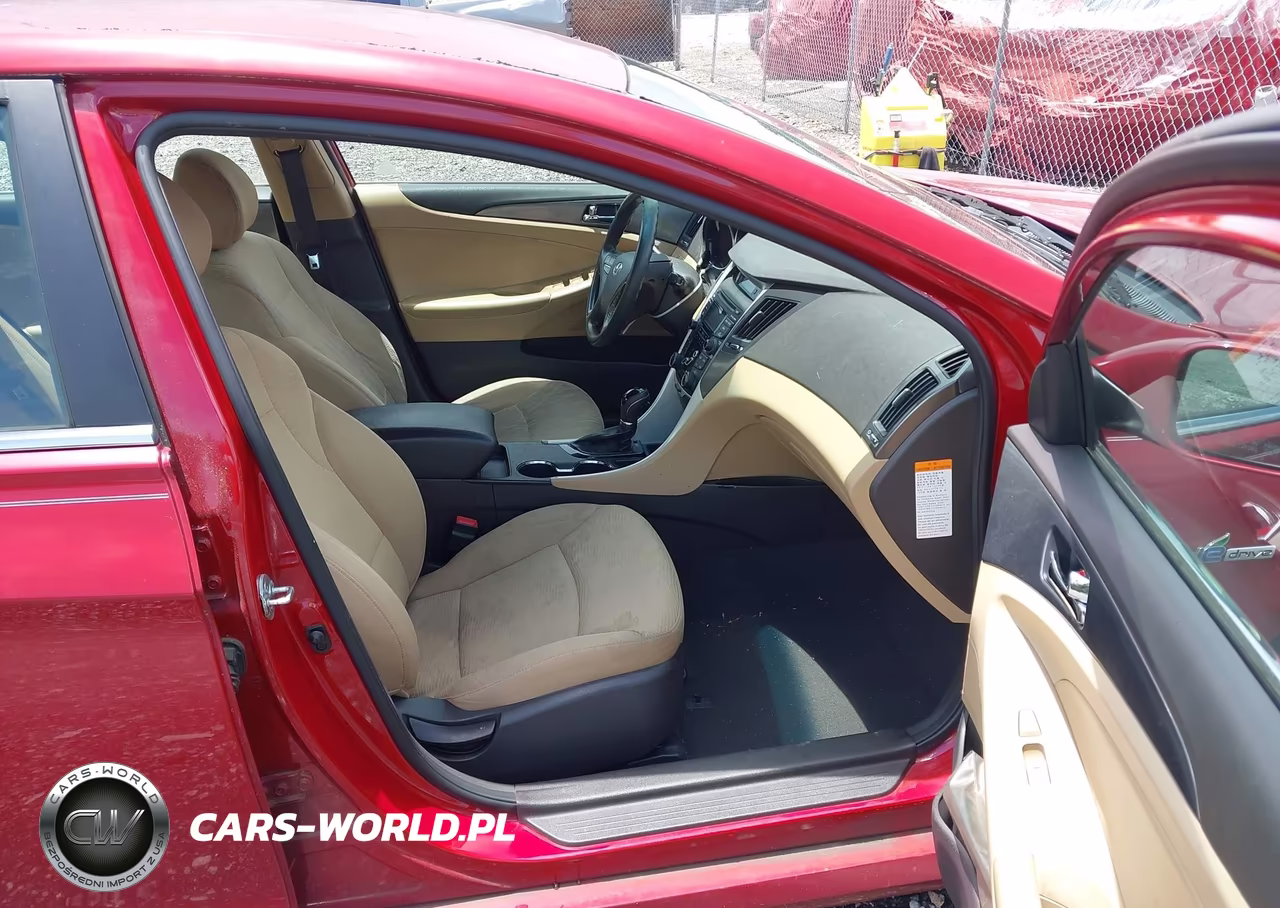2012 Hyundai Sonata Hybrid VIN:KMHEC4A44CA021840 - 5