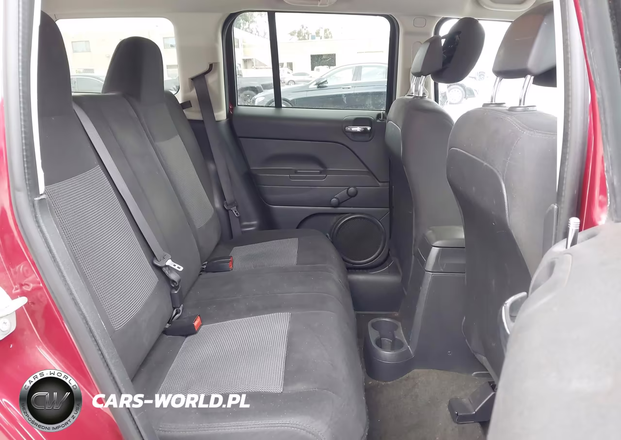 2016 Jeep Patriot Sport VIN:1C4NJPBB5GD739605 - 8
