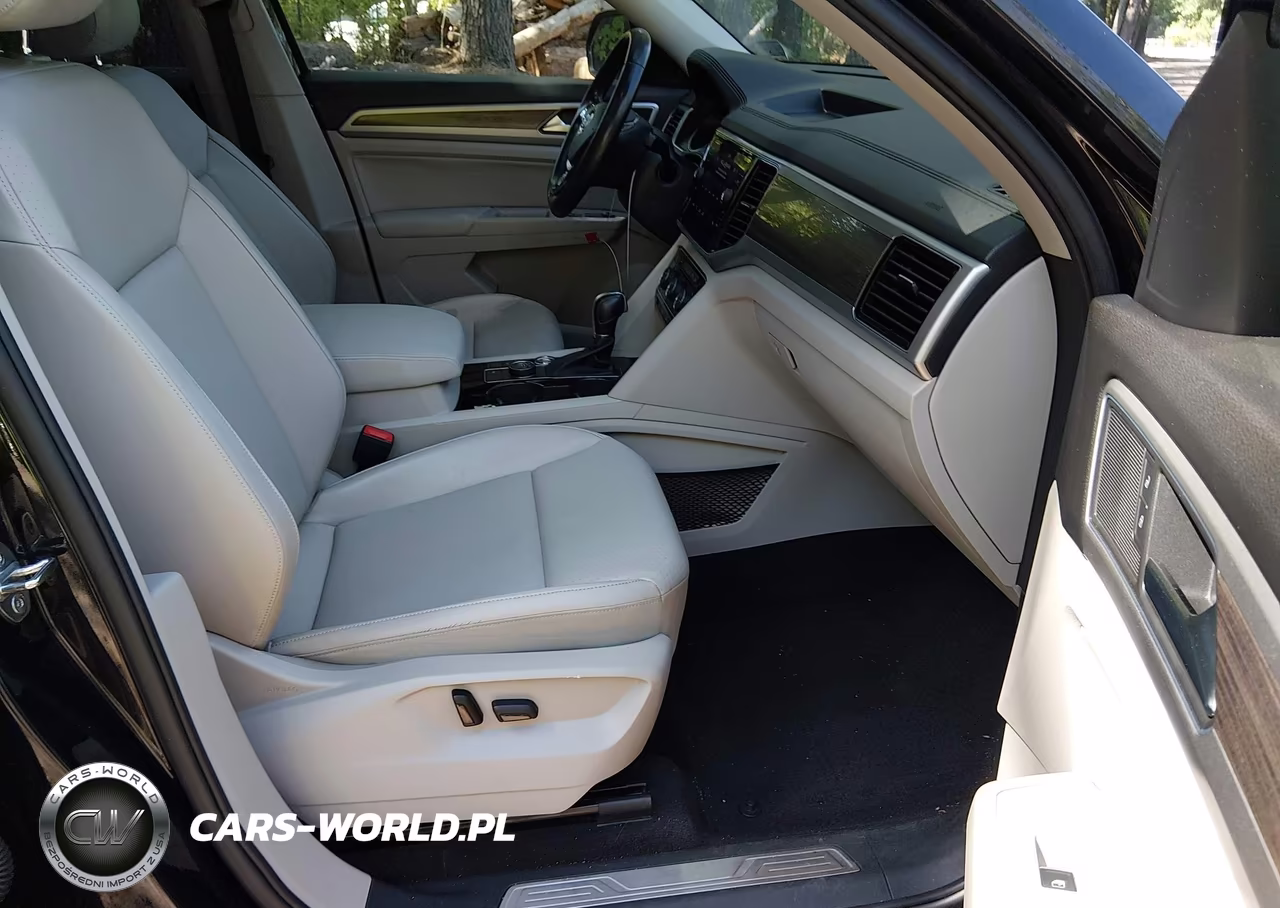 2018 Volkswagen Atlas 3.6L V6 Sel VIN:1V2MR2CA4JC549576 - 5