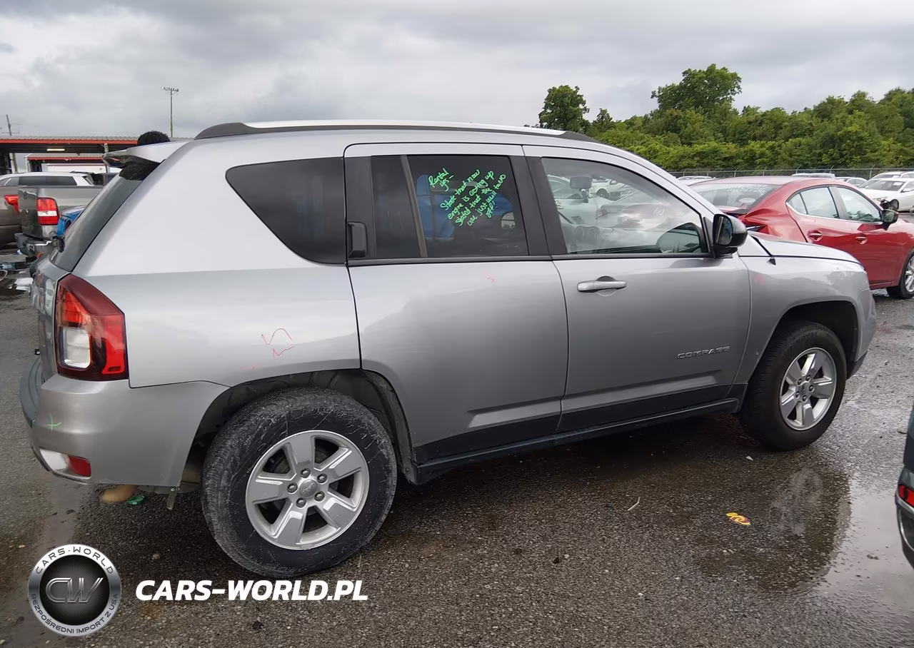 2015 Jeep Compass Sport VIN:1C4NJCBA7FD226130 - 14