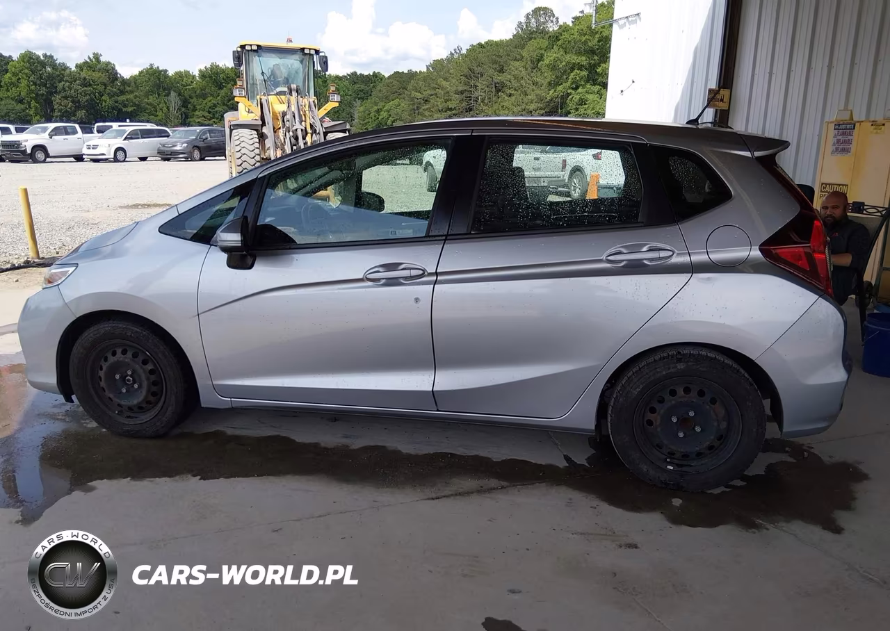 2019 Honda Fit Lx VIN:3HGGK5H48KM725179 - 14
