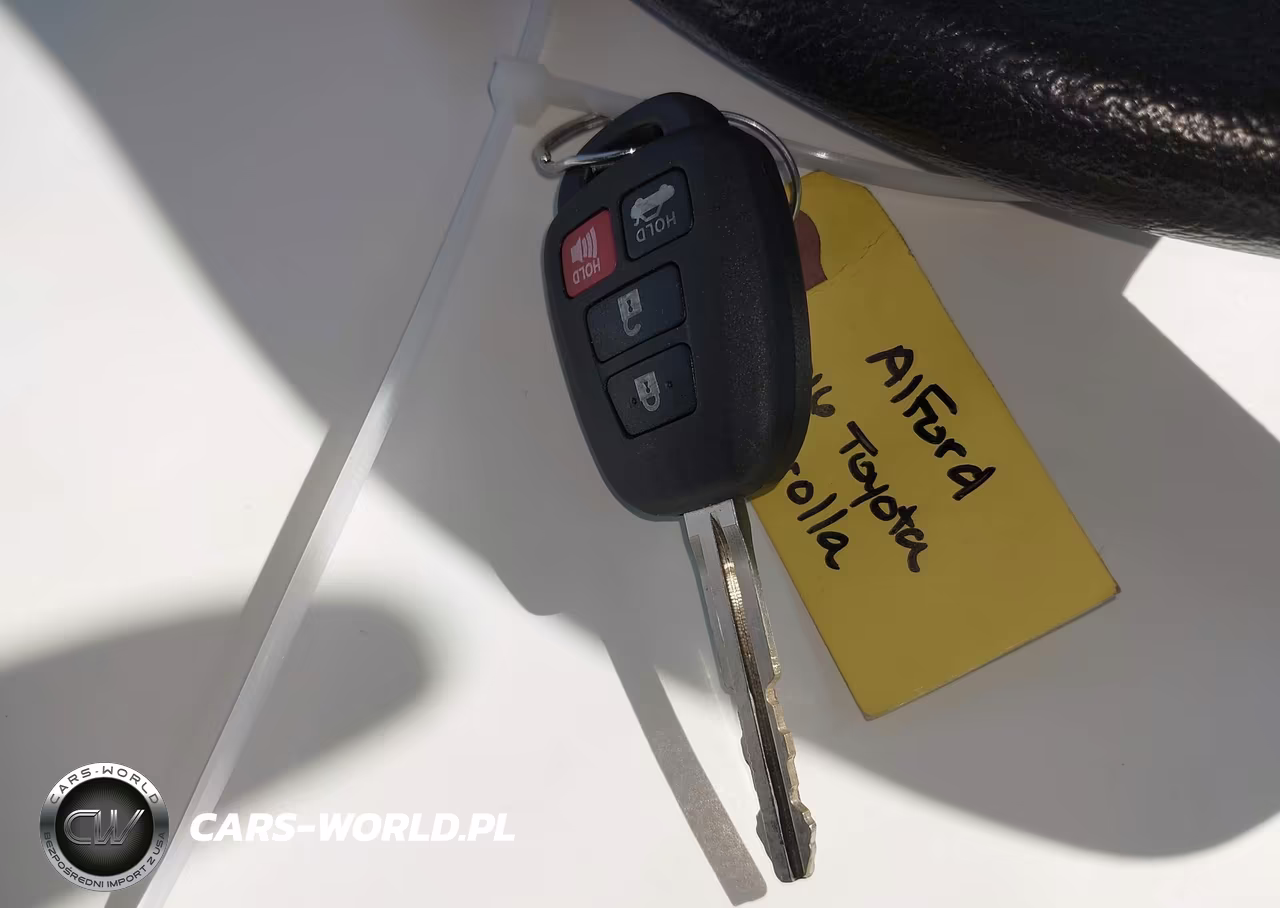2016 Toyota Corolla Le VIN:2T1BURHE6GC649884 - 11