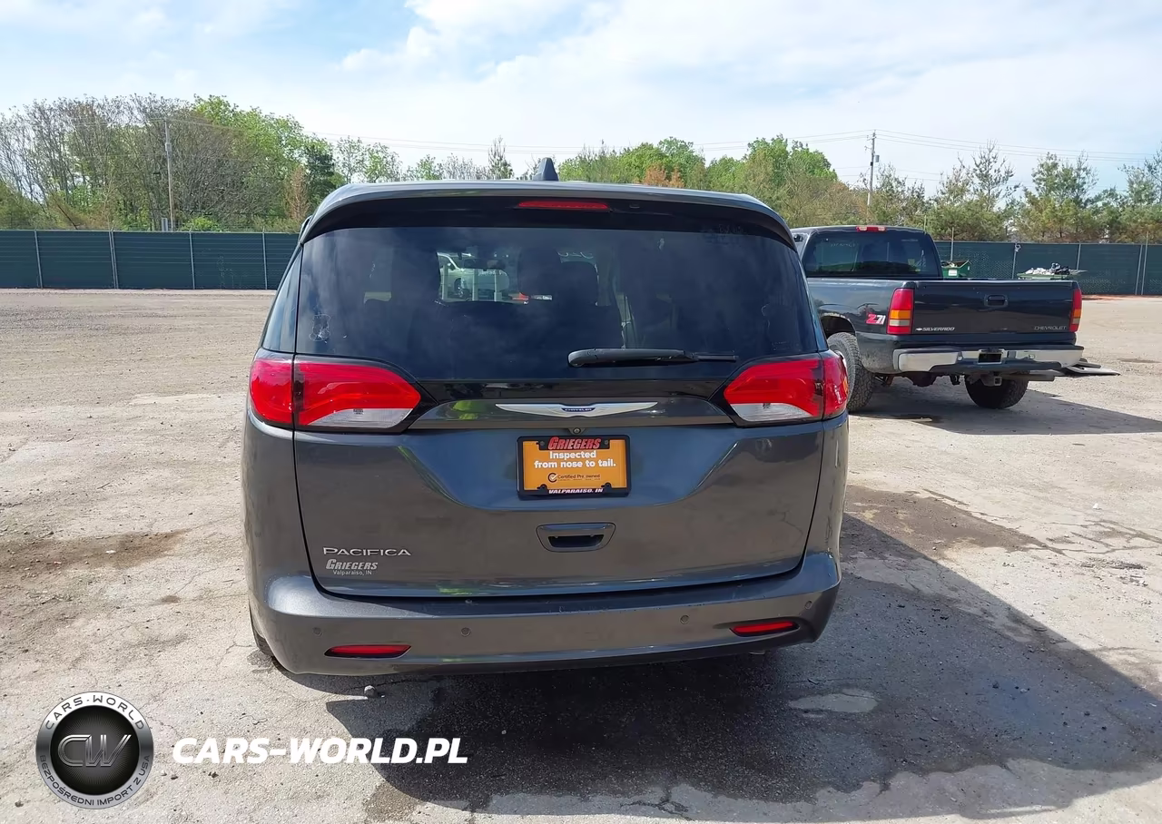 2019 Chrysler Pacifica L VIN:2C4RC1AG4KR702881 - 16