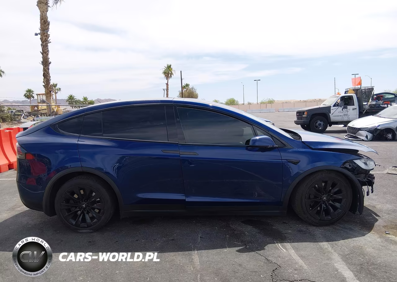 2017 Tesla Model X VIN:5YJXCDE22HF076064 - 13