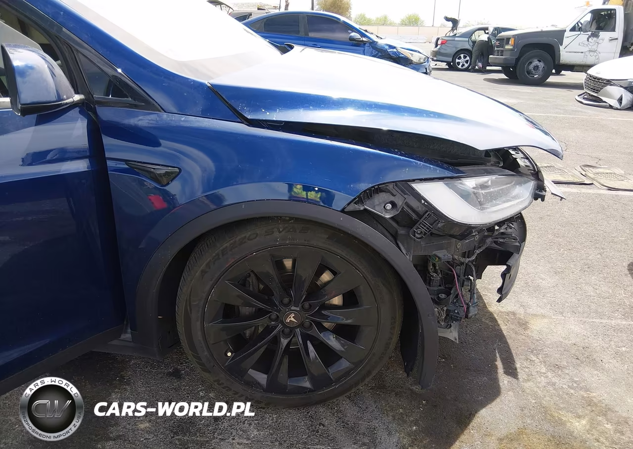 2017 Tesla Model X VIN:5YJXCDE22HF076064 - 6