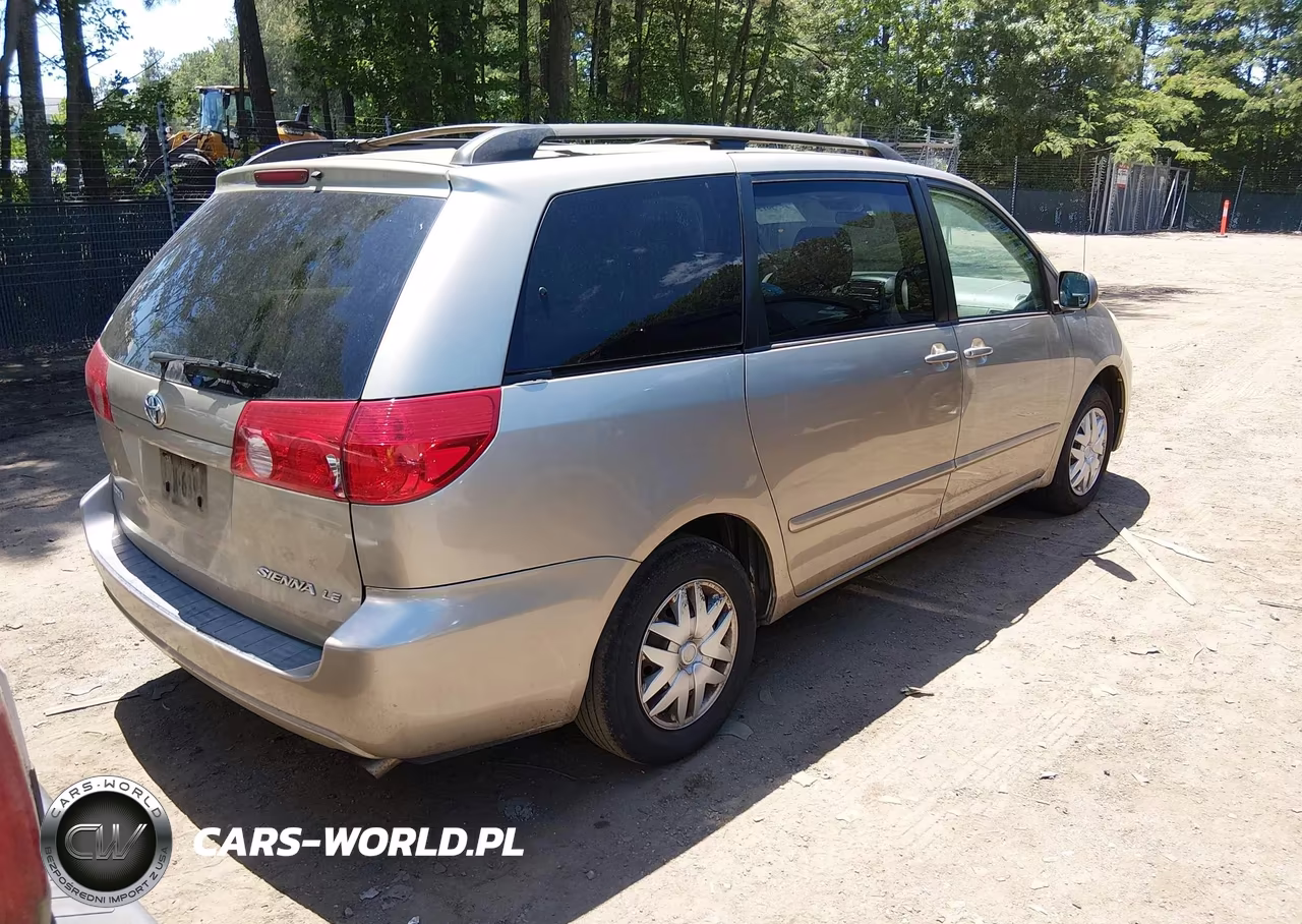 2009 Toyota Sienna Le VIN:5TDZK23C29S245766 - 4