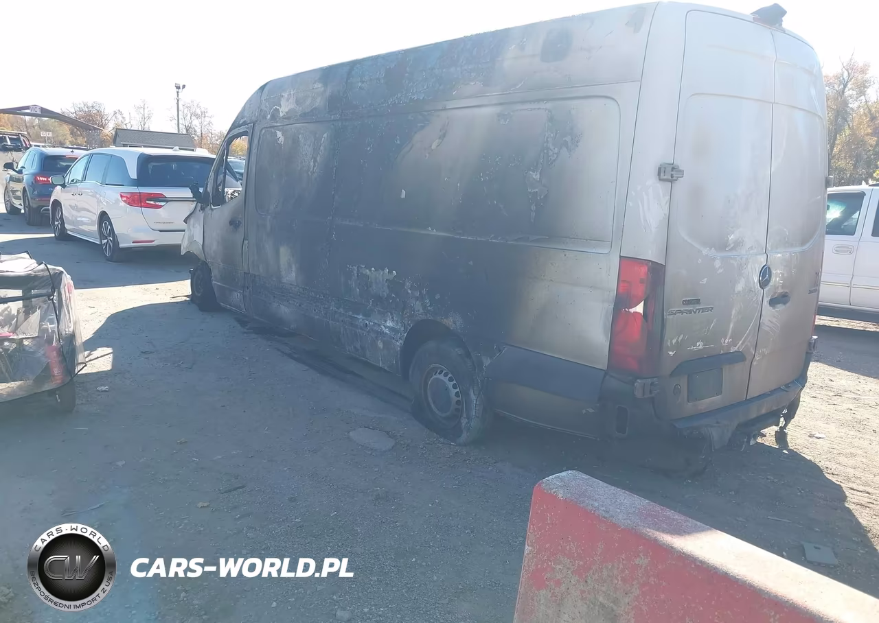 2021 Mercedes-Benz Sprinter 2500 High Roof V6 VIN:W1Y4ECHY3MT064645 - 3